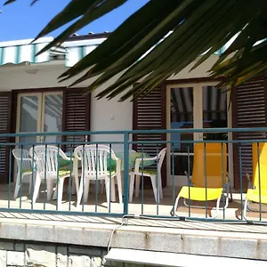 https://apartman-adria.in-istria.net